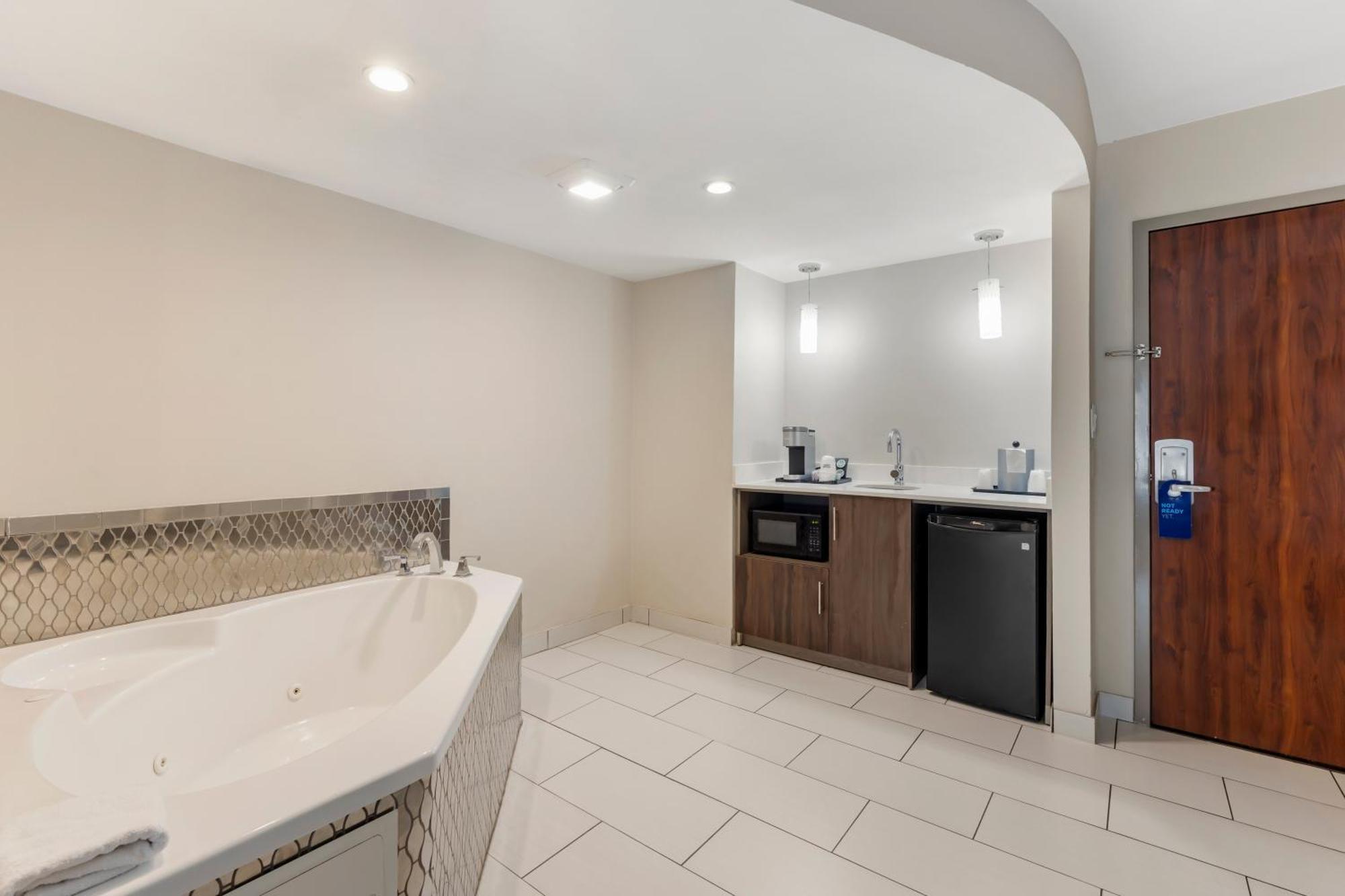 Holiday Inn Express & Suites Nashville Southeast - Antioch By Ihg Екстер'єр фото